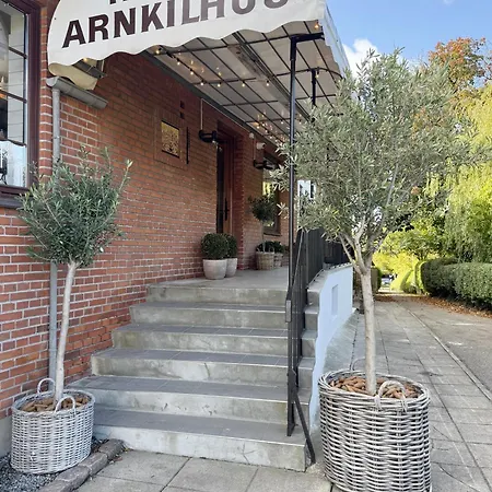 Arnkilhus Szálloda *